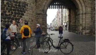 COLOGNE CITY GUIDED TOUR BY BIKE