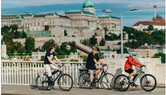 BUDAPEST SIGHTSEEING GRAND BIKE TOUR