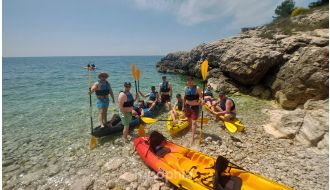 PULA SEA CAVE AND CLIFFS GUIDED KAYAK TOUR