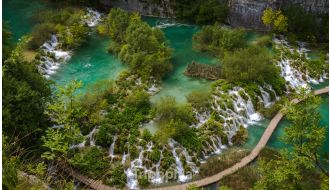 PLITVICE LAKES DAY TRIP FROM ZAGREB