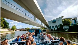 BERLIN SPREE RIVER & LANDWEHRKANAL CRUISE TOUR