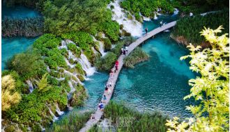 SELF-GUIDED PLITVICE LAKES DAY TRIP WITH BOAT RIDE FROM SPLIT