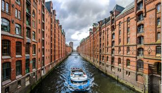 GUIDED TOUR OF SPEICHERSTADT AND HAFENCITY FROM HAMBURG