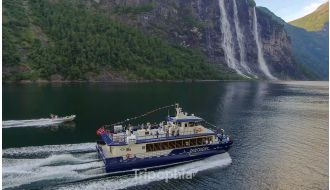 WINTER FJORD CRUISE TO GEIRANGER FJORD FROM ALESUND