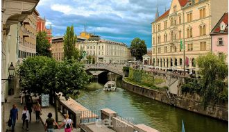 FULL-DAY TRIP TO LJUBLJANA AND LAKE BLED FROM ZAGREB