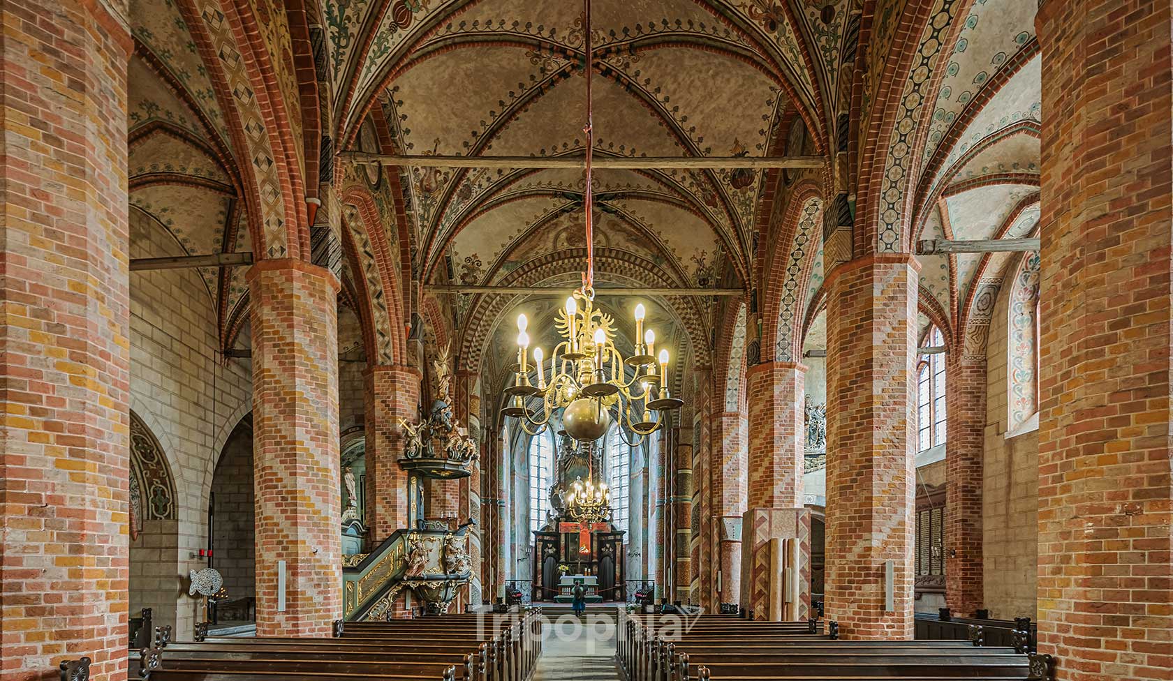 31938